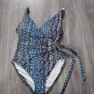 NWT Vince Camuto Wrap Front V Neck One Piece Swimsuit